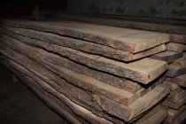 Доска столярная. Дуб необрезной. Толщина 30 мм